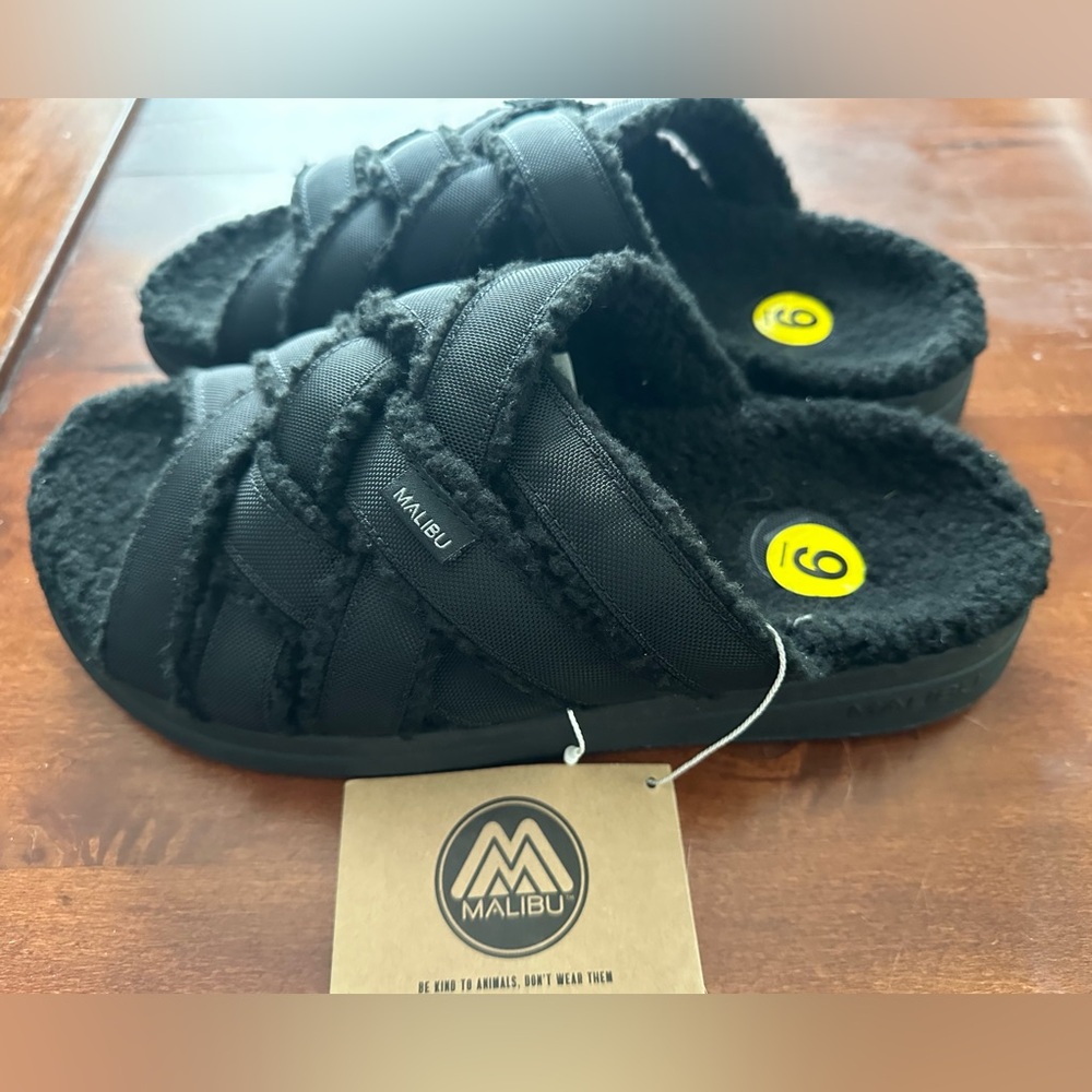 NWT Malibu Men’s Zuma LX Nylon/Sherpa Slipper - Size 9